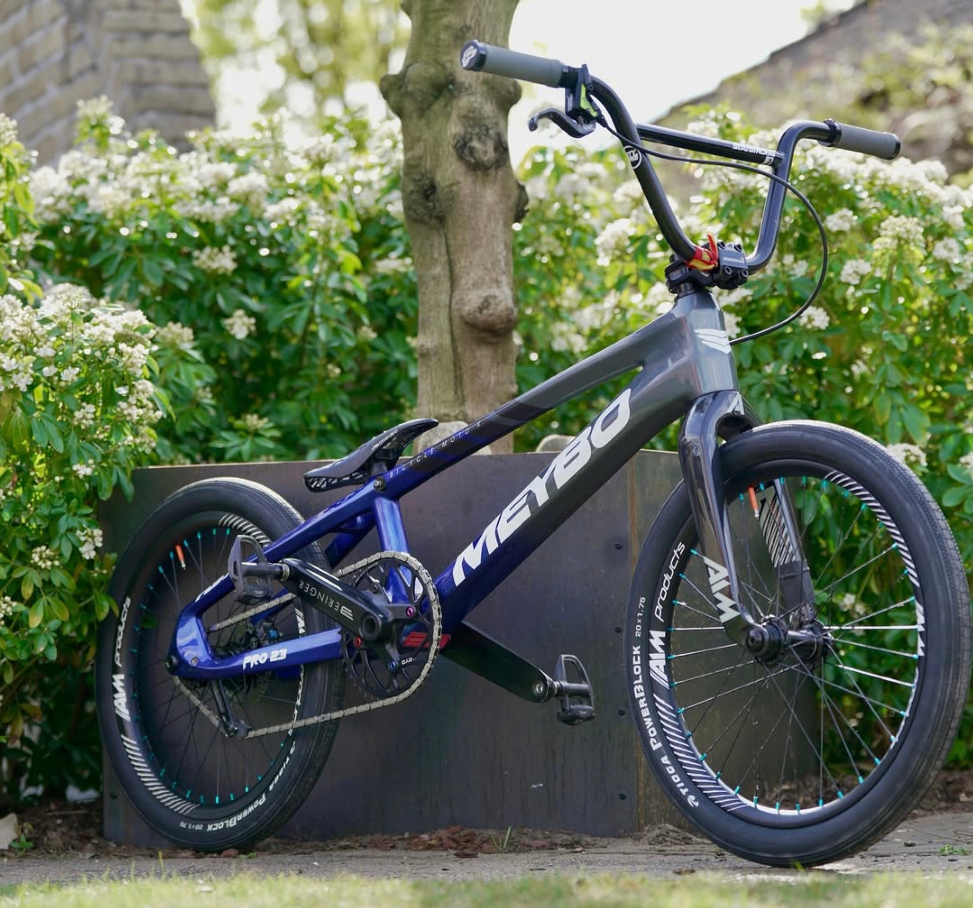 FOURCHE CARBONE AIM TAPERED