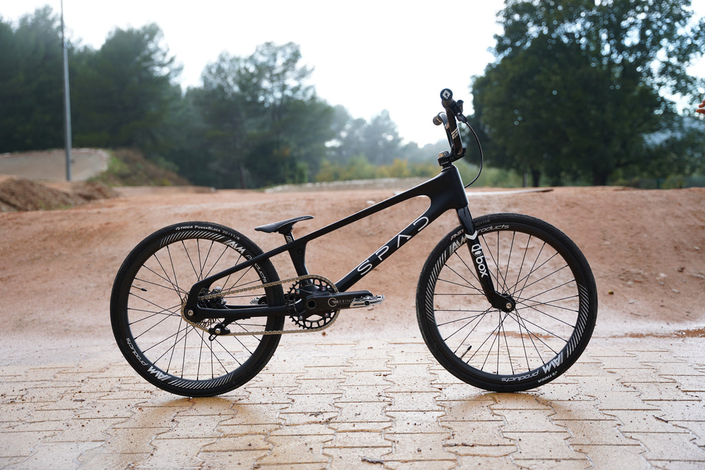 JANTES CARBONE AIM 1-3/8 28H